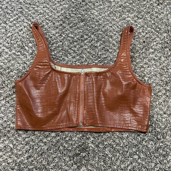 Snakeskin crop top - Picture 3 of 3